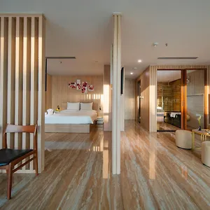 https://emerald-bay-hotel-spa.nhatrangbesthotels.com